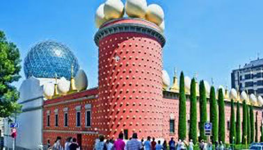 museu Dali casa rural